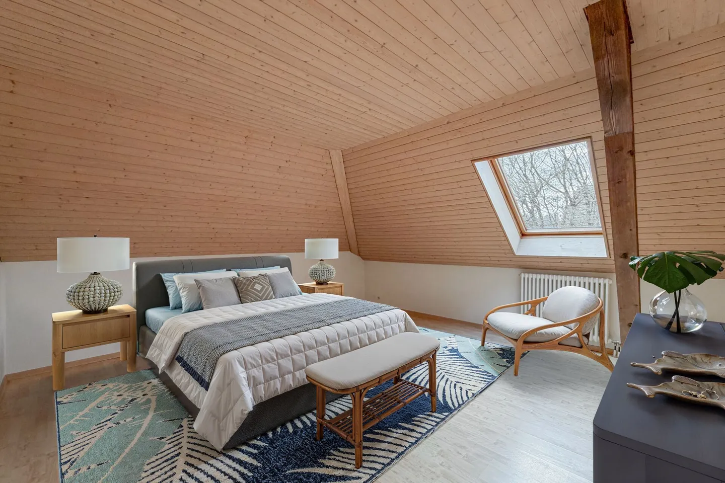 Peace, Sun, Space: dreamy country house on the edge of the meadow - Photo 8 of 12