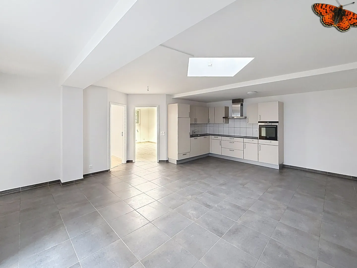 GERÄUMIGE 4-ZIMMER-WOHNUNG - Ideal für eine Wohngemeinschaft! - Foto 7 von 13