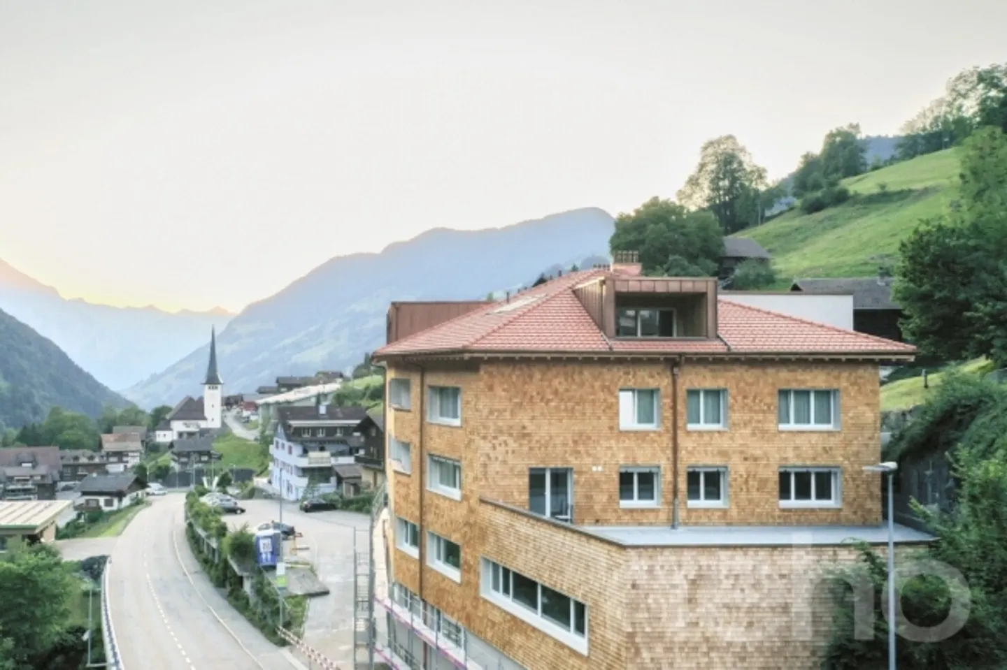 Appartamento attico con vista a Spiringen - Foto 8 di 8
