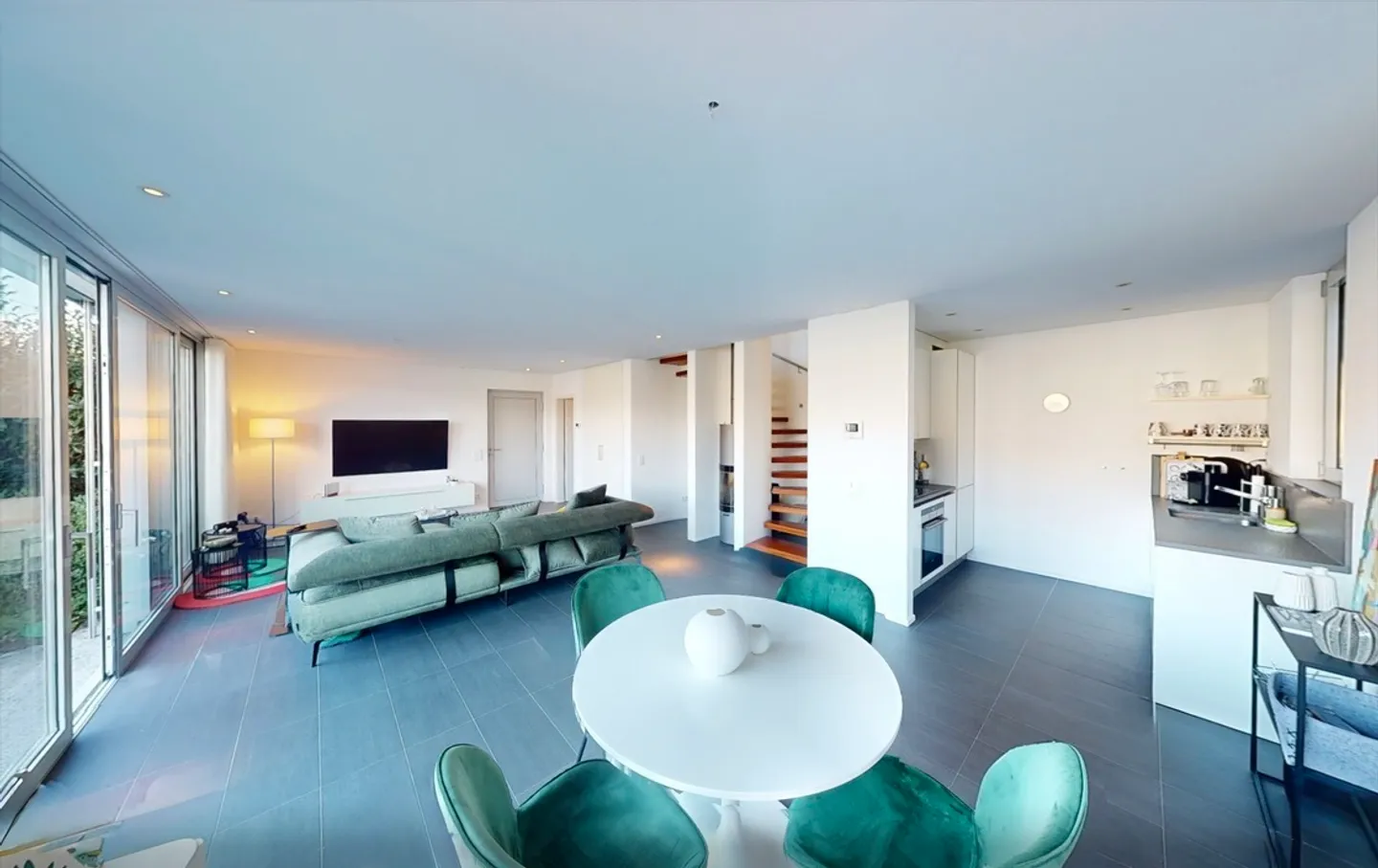 Elegantes Wohnhaus mit Seesicht und Terrasse - Foto 6 von 22