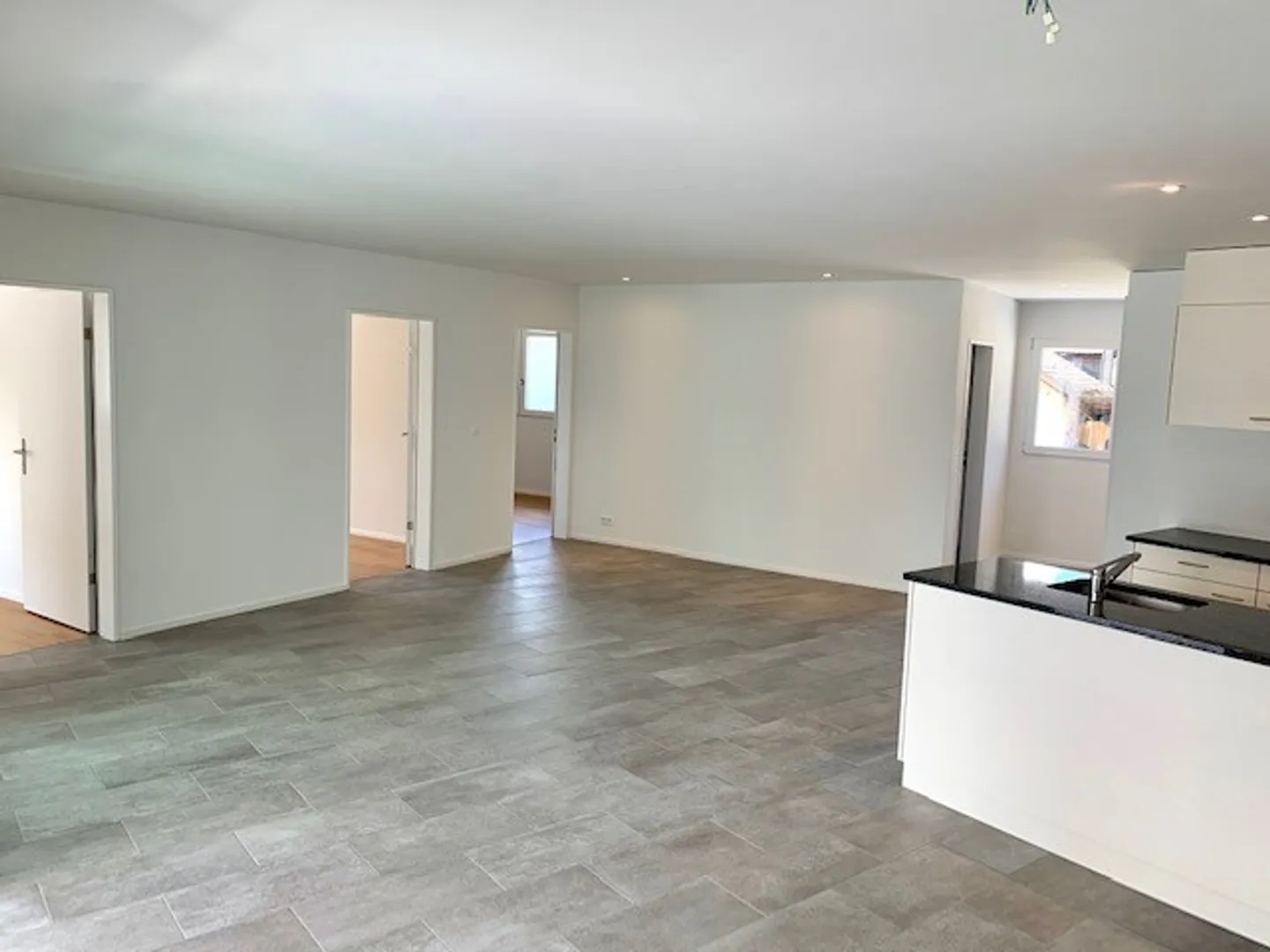 Attico moderno di 3.5 locali - Foto 6 di 8