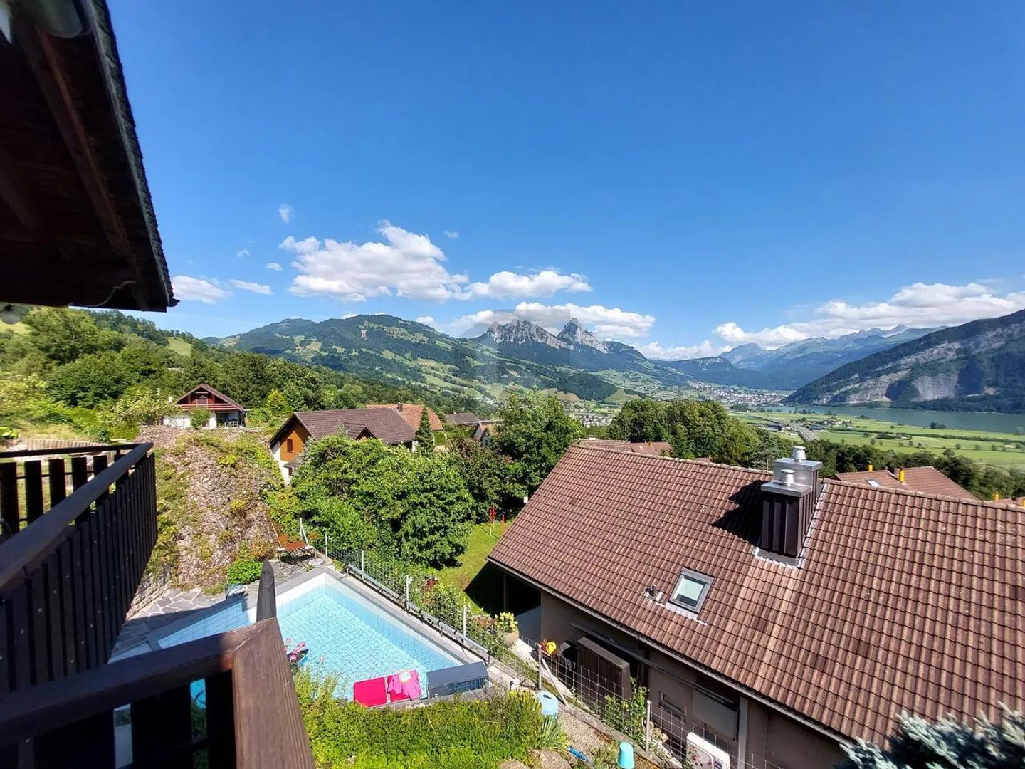 Adatto alle famiglie e spazioso con vista panoramica - Foto 2 di 6
