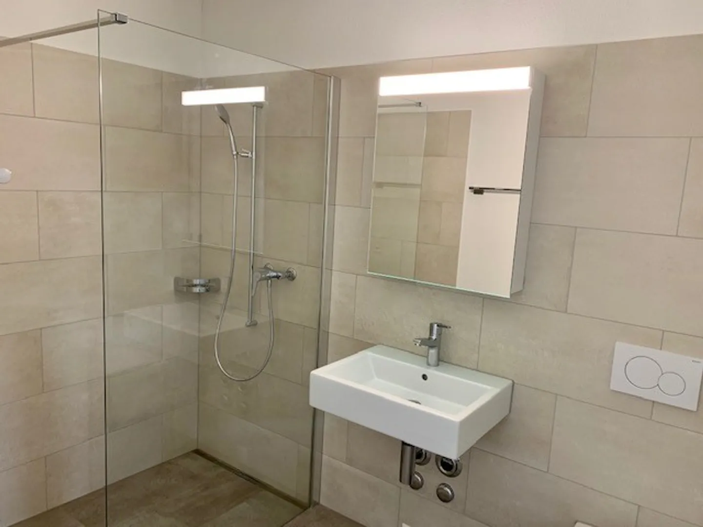 Attico moderno di 3.5 locali - Foto 7 di 8