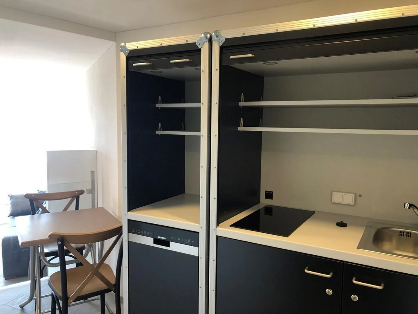 Cerca un nuovo inquilino per studio con vista sul Lago di Costanza e grande balcone a Wienacht - Foto 12 di 19