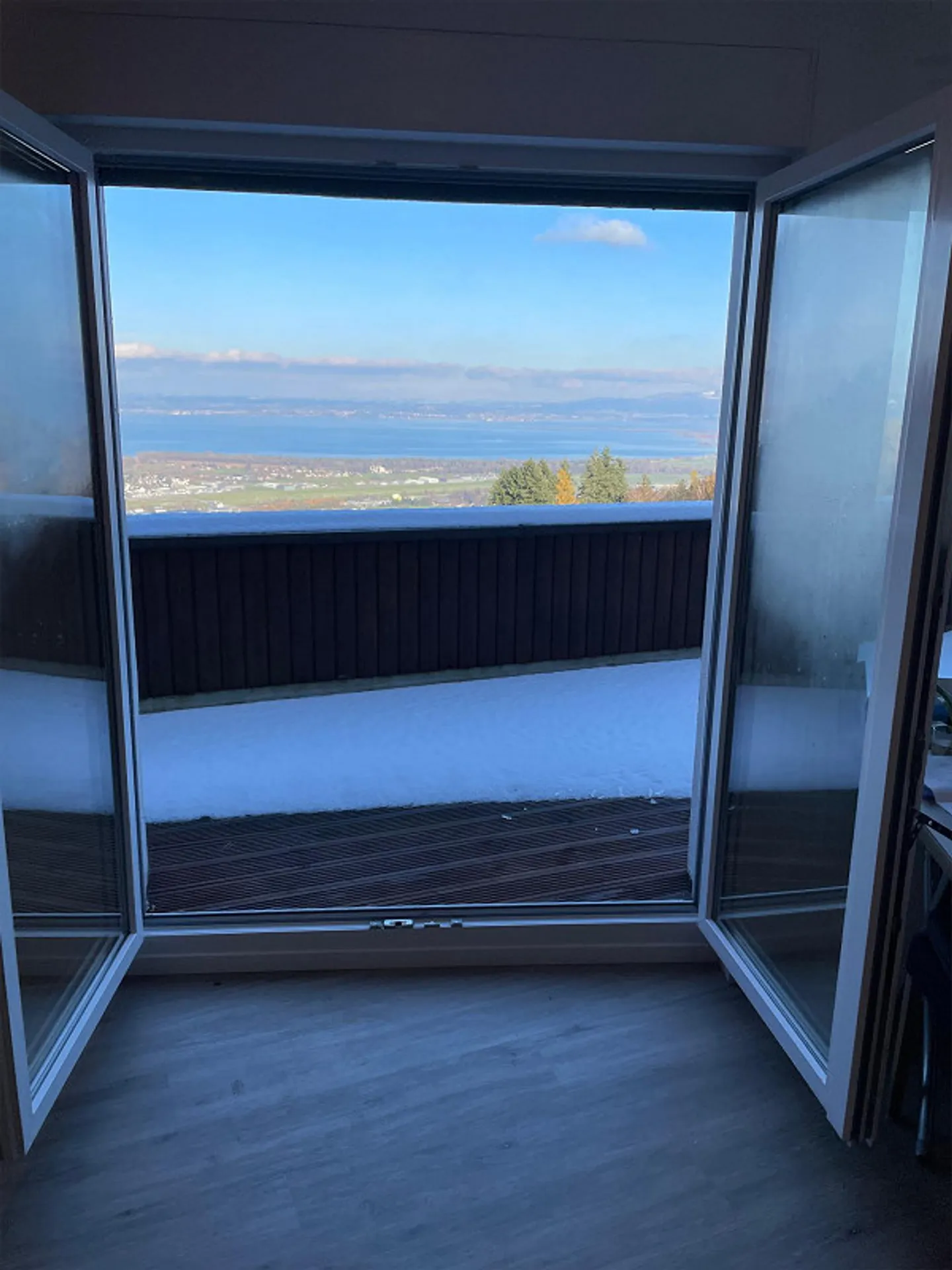 Cerca un nuovo inquilino per studio con vista sul Lago di Costanza e grande balcone a Wienacht - Foto 13 di 19