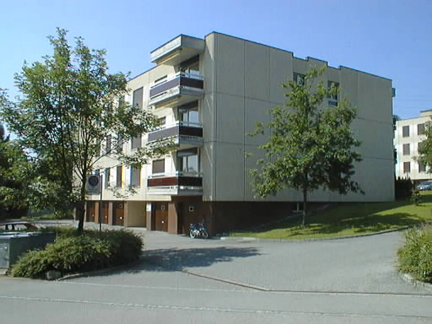 Place de parc extérieure - Photo 1 sur 2