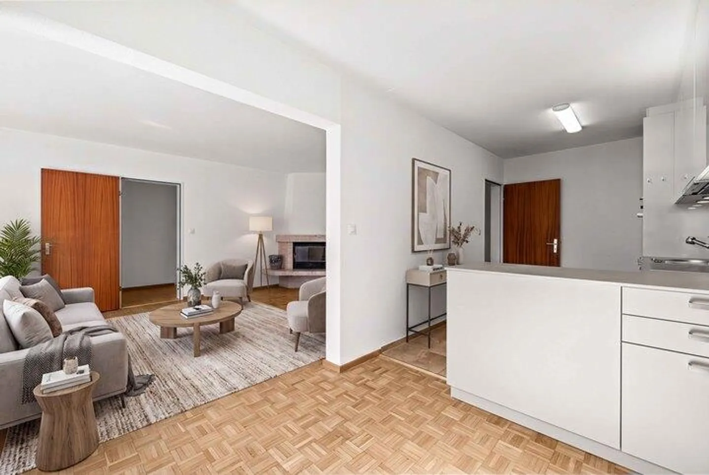 Geräumige Wohnung mit Dachterrasse - Foto 3 von 8