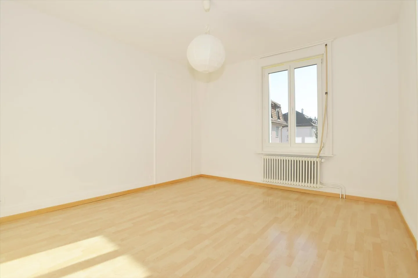 Quiet location near center and university - Photo 3 of 12