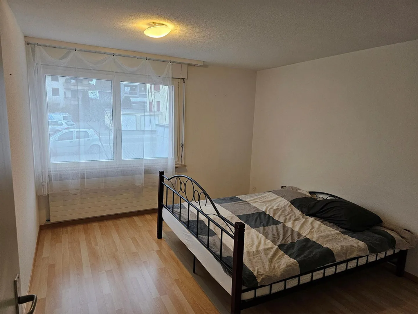 Cozy 2.5 Room Apartment - Photo 4 of 6
