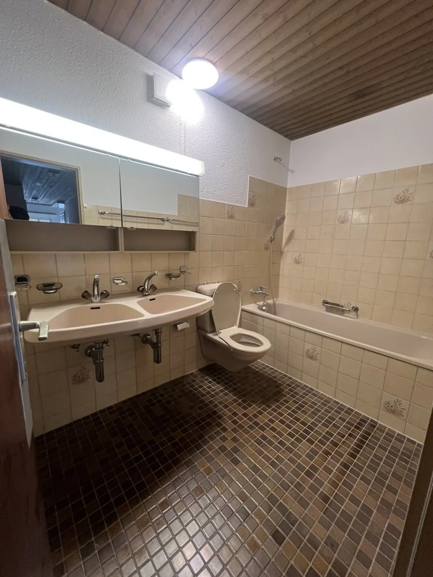 Familienwohnung sucht Bewohner - Foto 7 von 8