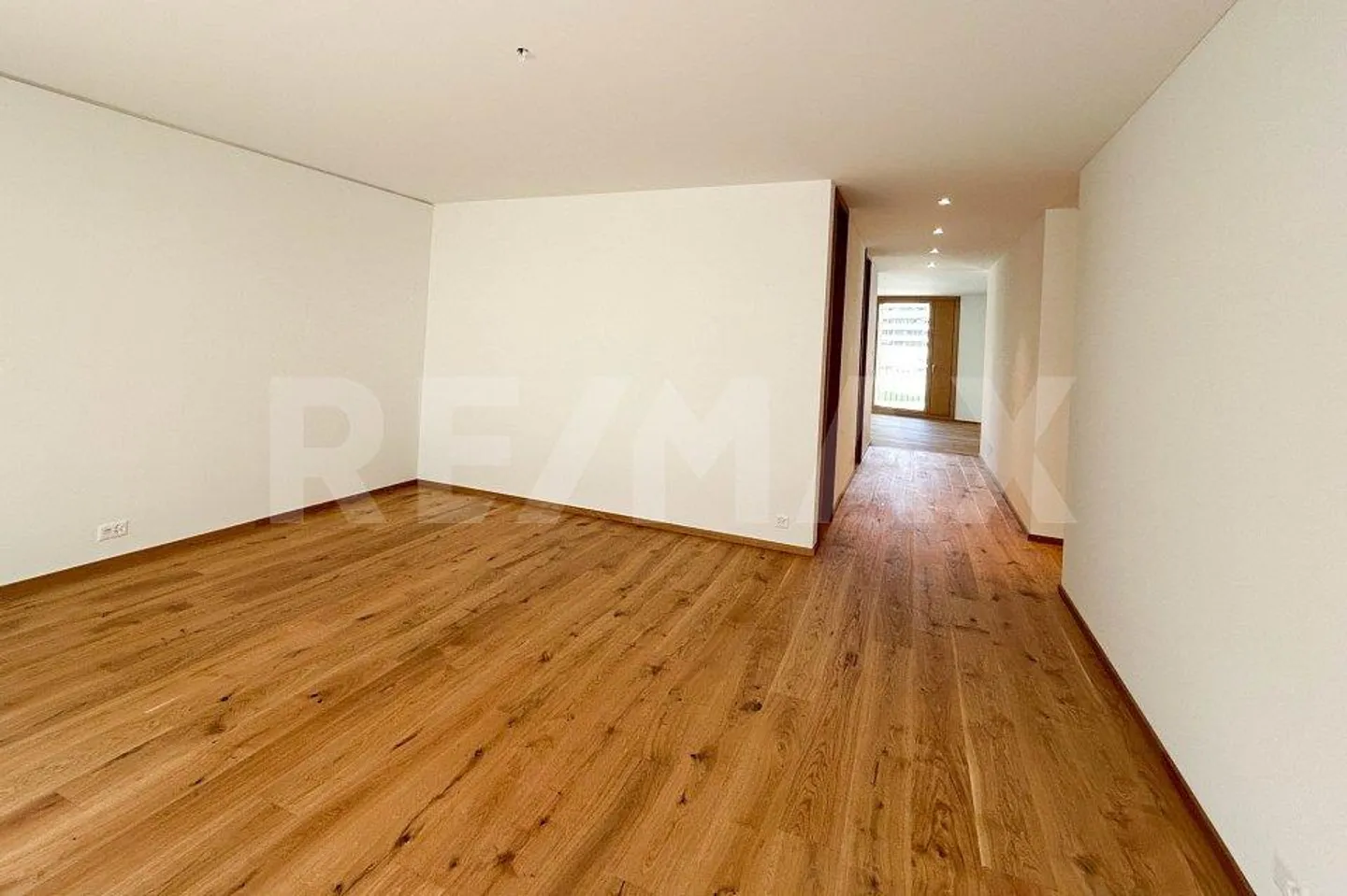 4½ Room Apartment on the 1st Floor, No. 09 - Photo 2 of 13