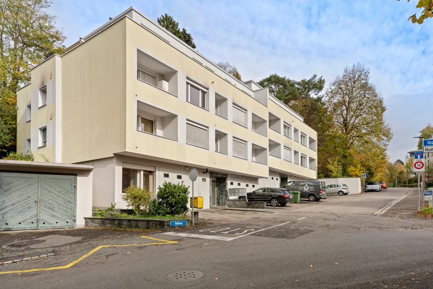 Attractive apartment in the middle of Riehen - Photo 1 of 5