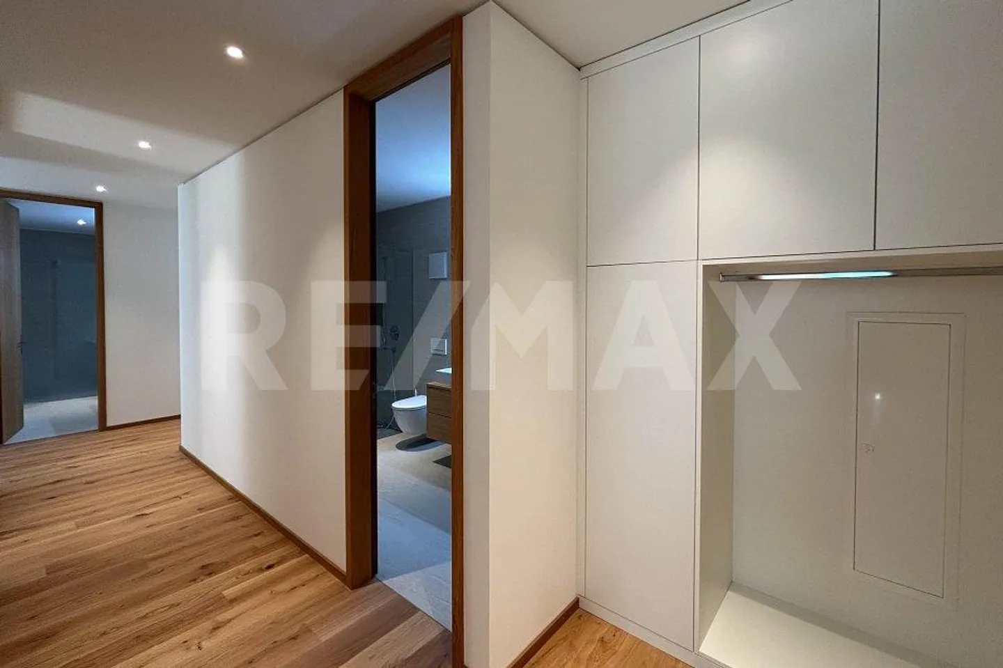 4½ Room Apartment on the 1st Floor, No. 09 - Photo 9 of 13