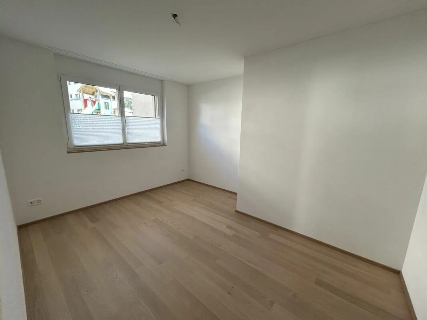 Light-Filled Garden Apartment - Ready for Spring - Photo 9 of 10