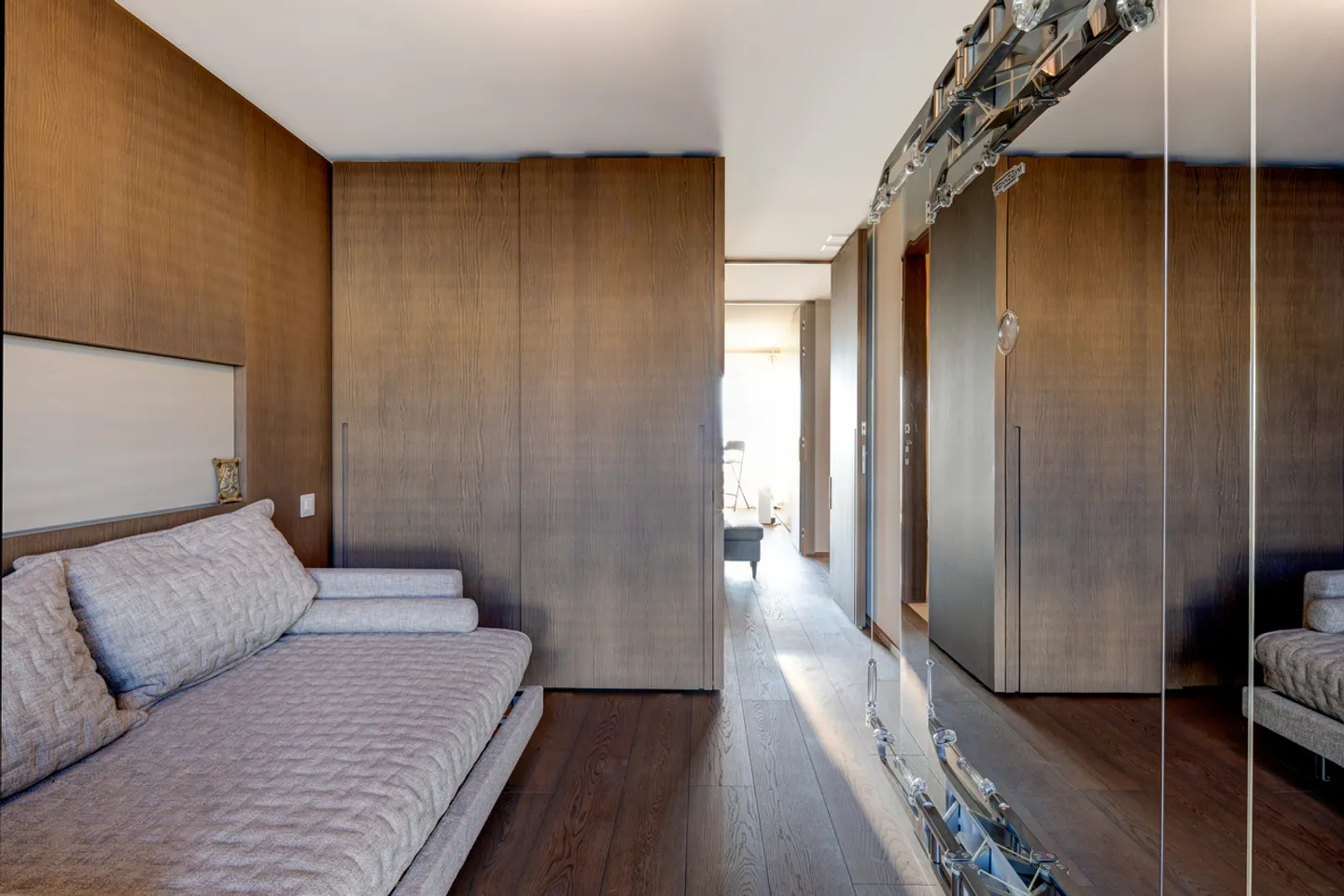 Contemporary penthouse with panoramic view, terrace in Lutry - Photo 7 of 13