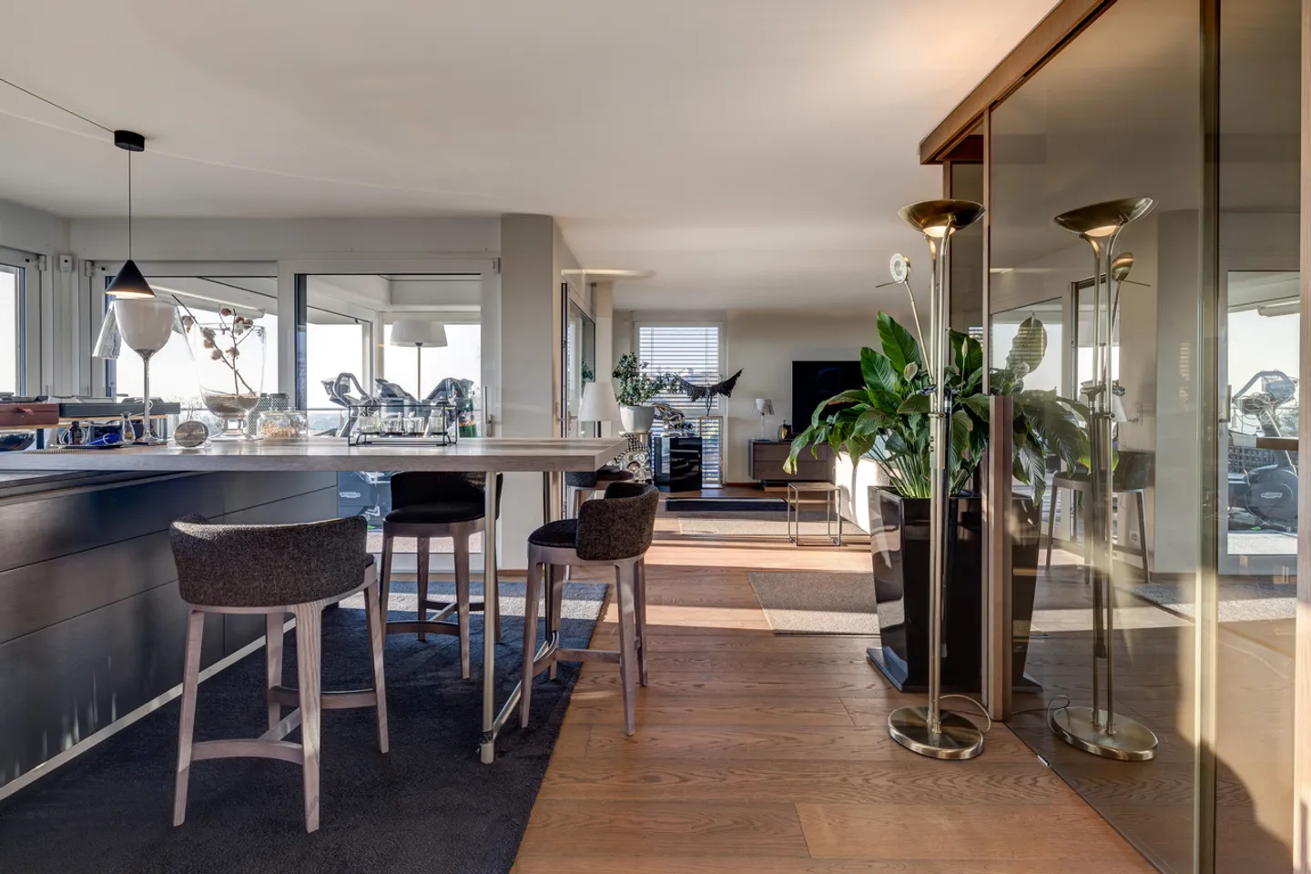Contemporary penthouse with panoramic view, terrace in Lutry - Photo 9 of 13