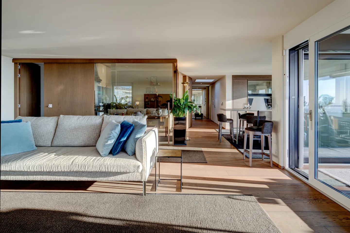 Contemporary penthouse with panoramic view, terrace in Lutry - Photo 11 of 13