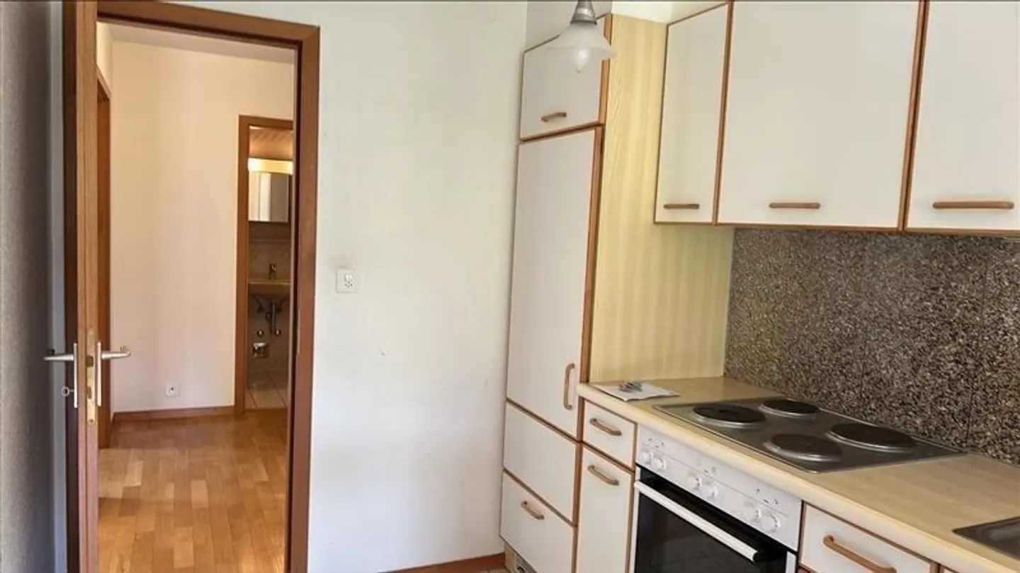 Appartement lumineux 2.5 pièces - Photo 3 sur 5