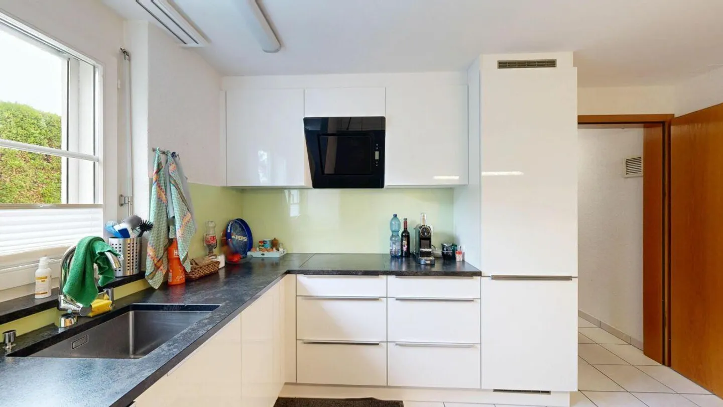 Incantevole casa unifamiliare con piscina esterna - Foto 7 di 13