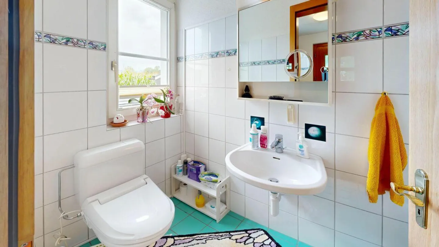 Incantevole casa unifamiliare con piscina esterna - Foto 8 di 13
