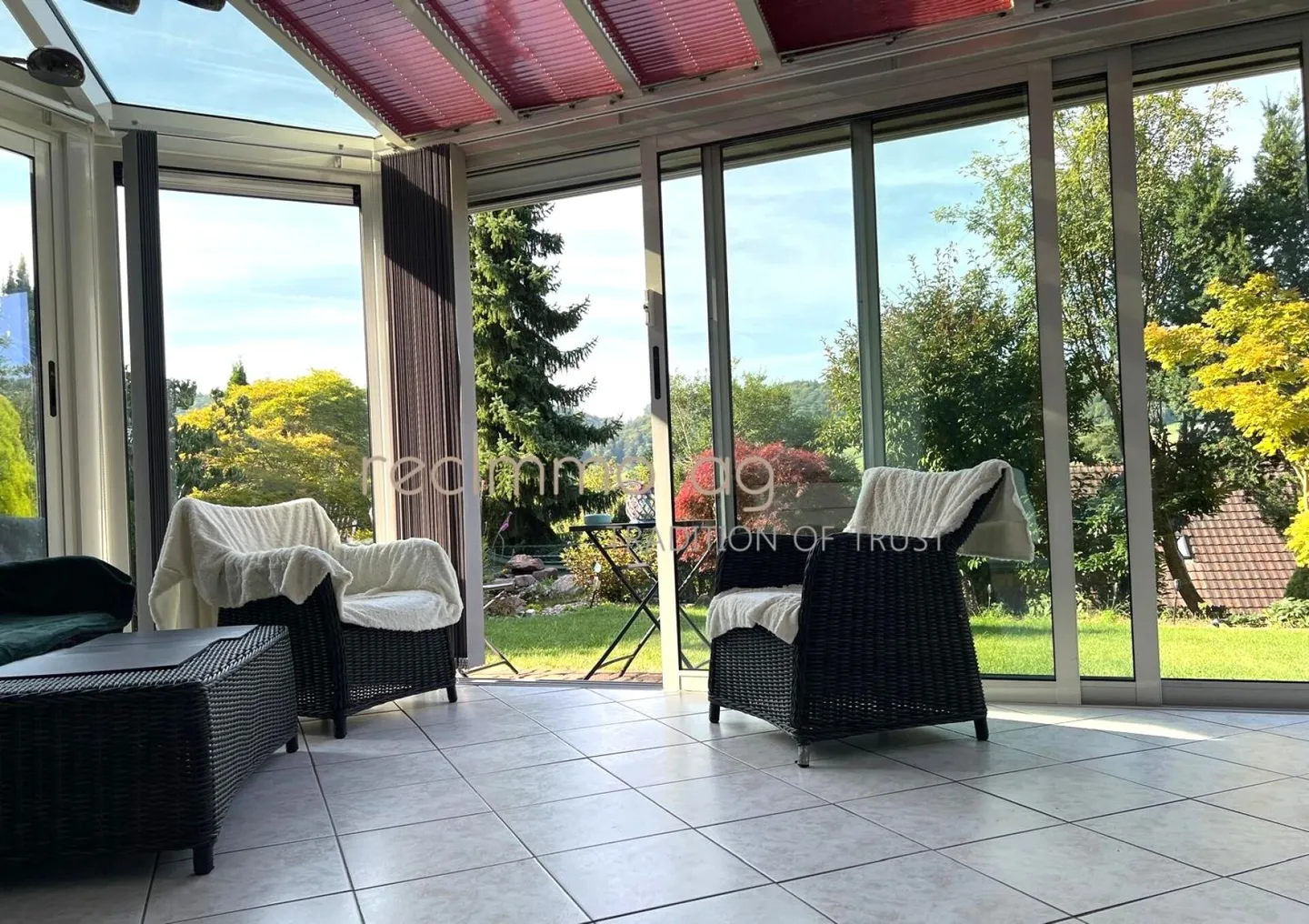 Esclusiva casa di 4,5 stanze in Kohlibergstrasse a Zuzgen - Pace, comfort e vista mozzafiato sulle montagne - Foto 6 di 13