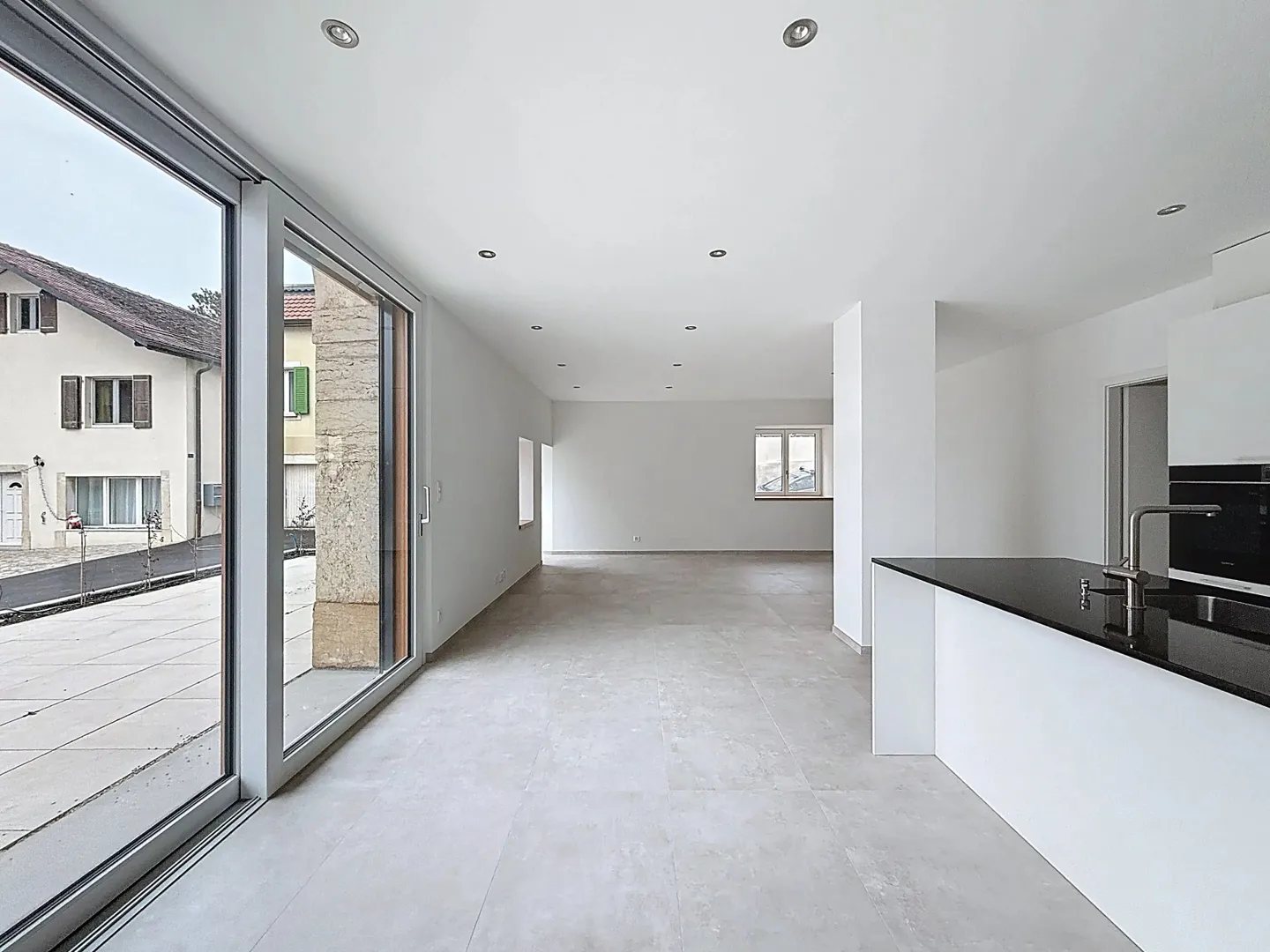 Charmant Appartement en Rez-de-Chaussée - Photo 4 sur 12