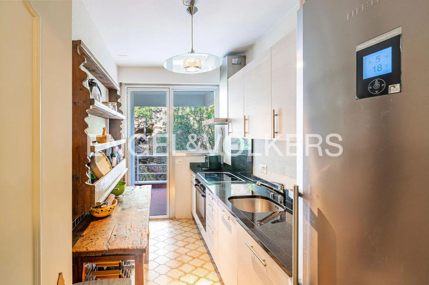 Panoramic Apartment within Walking Distance to Ascona (50) - Photo 5 of 9