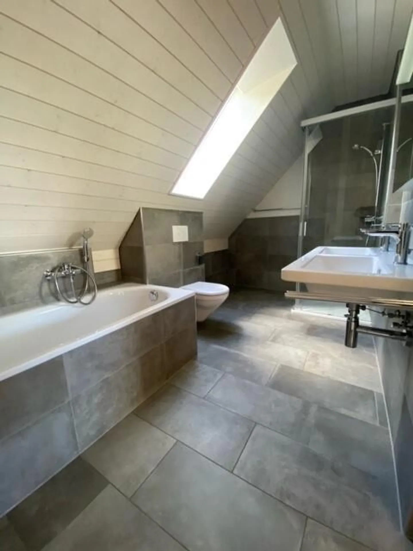 Detached single-family house in Kollbrunn - Photo 5 of 8