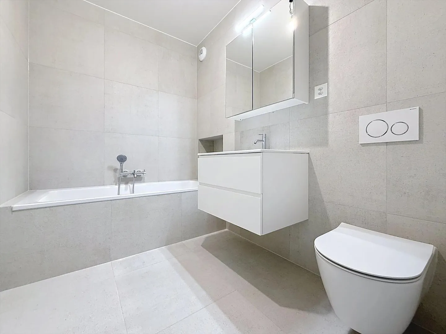 Very nice new apartment with terrace and garden in a small co-ownership in Bellevue - Photo 6 of 9