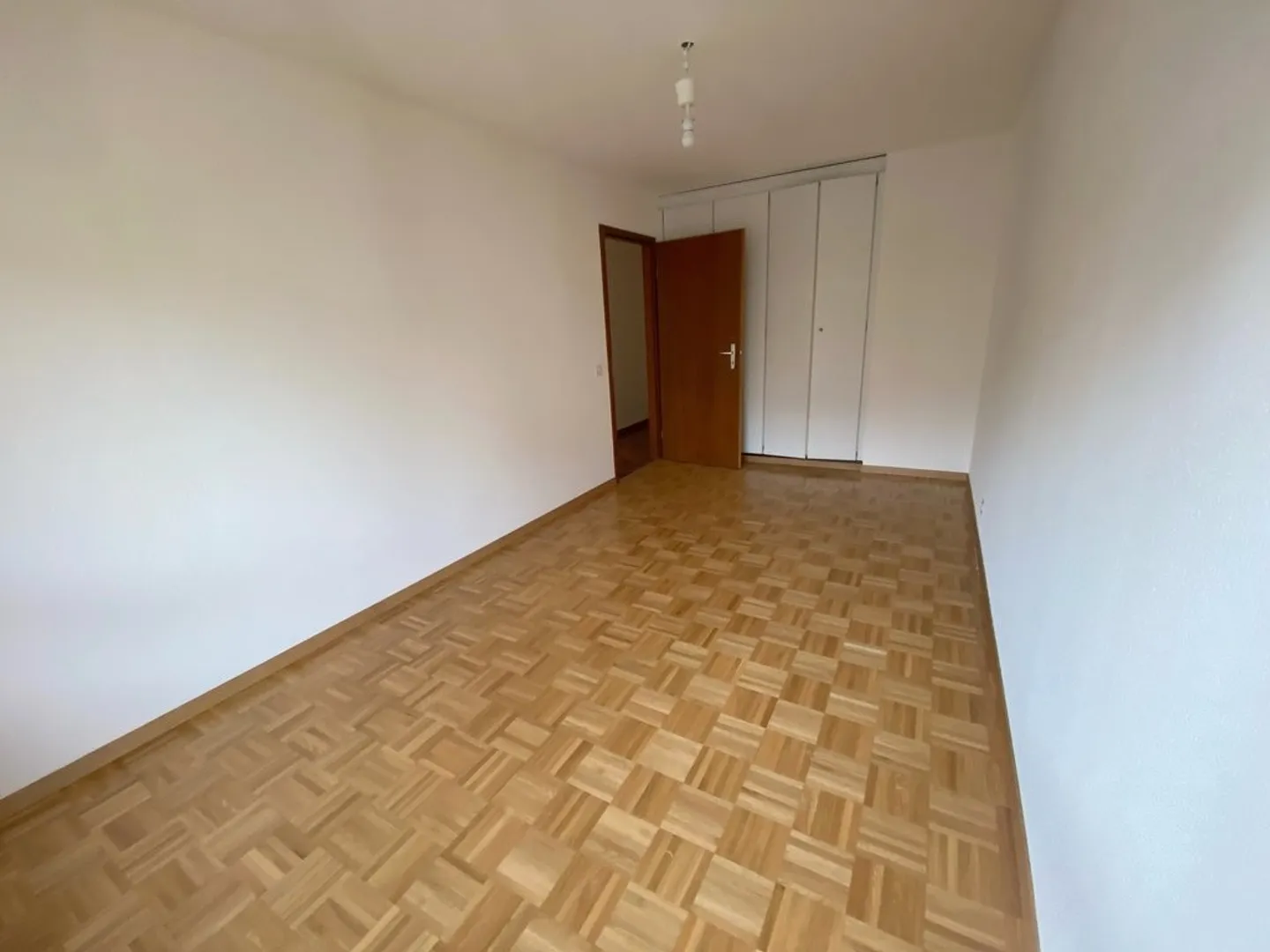 ERSTER NETTOKAUF GRATIS - Apartment in der Nähe der Innenstadt - Foto 2 von 7