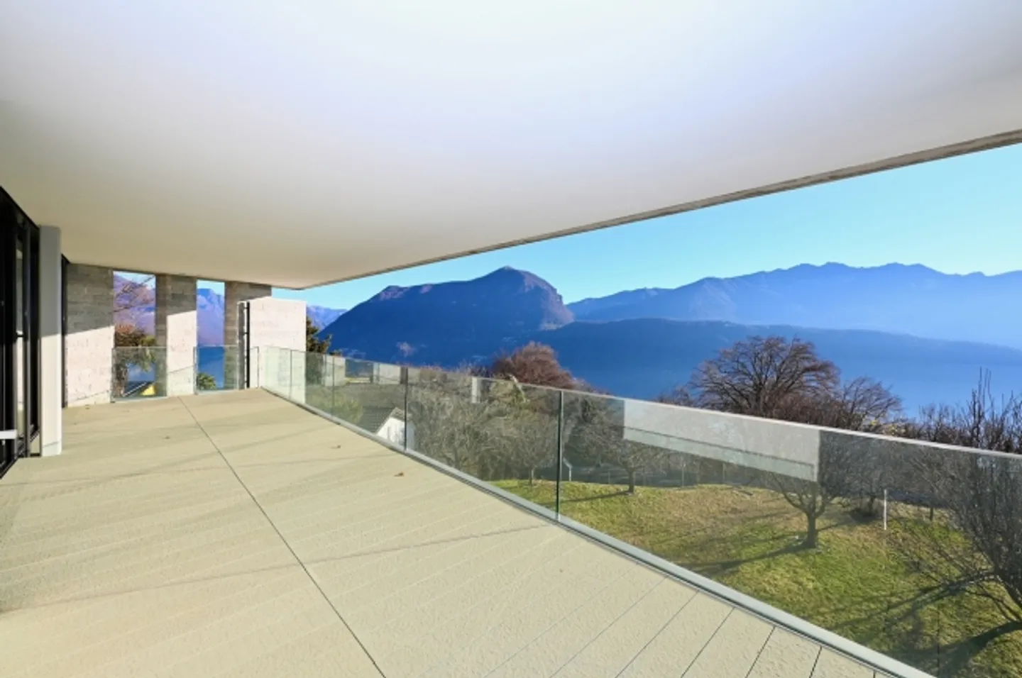 «Moderne Villa mit Panoramablick und Bauland von 1'000 m2» - Foto 4 von 20