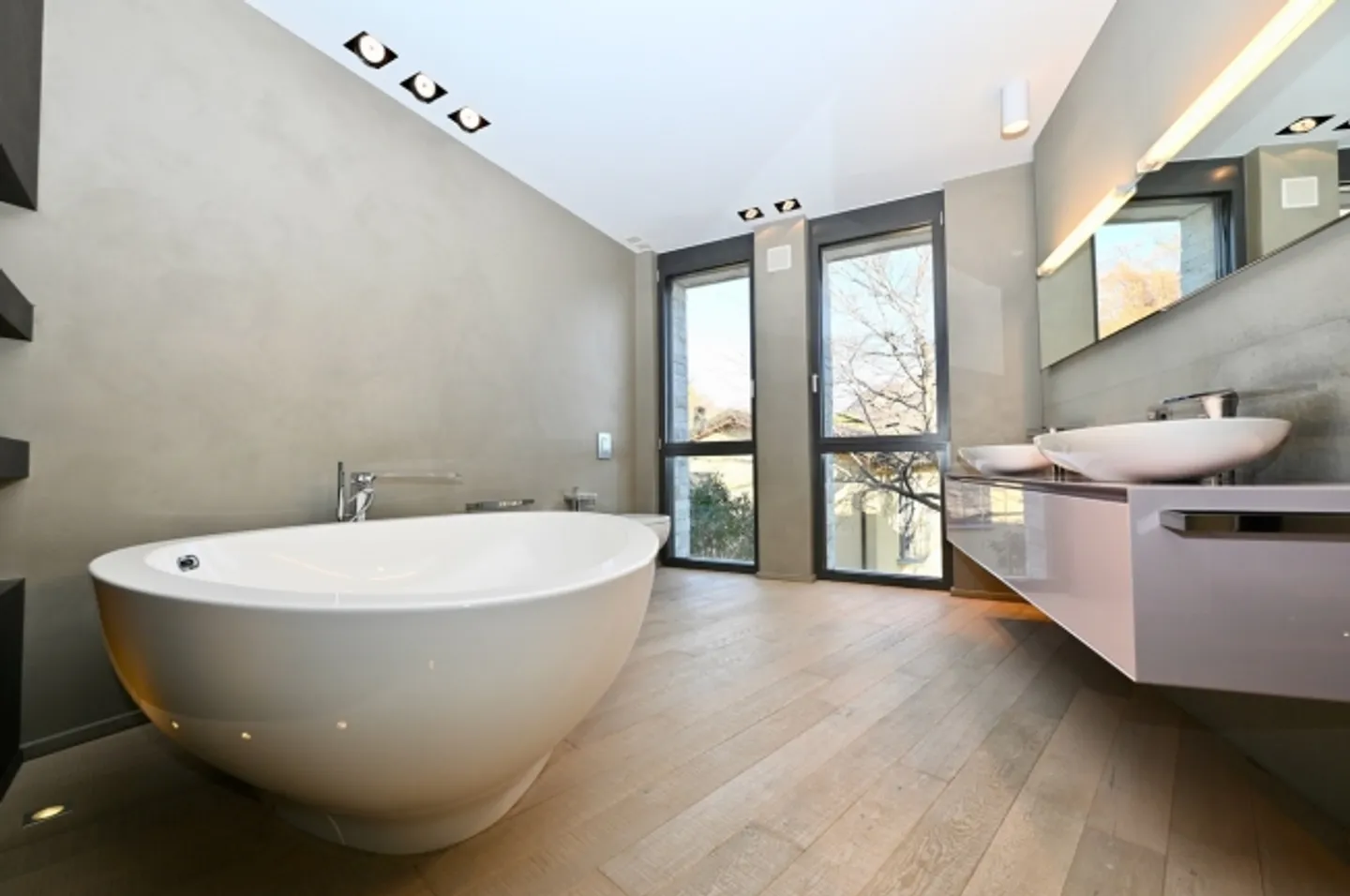 «Moderne Villa mit Panoramablick und Bauland von 1'000 m2» - Foto 15 von 20