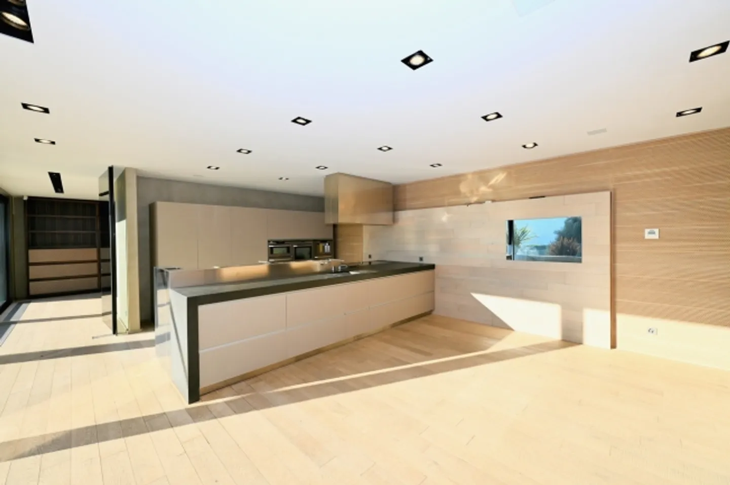 «Moderne Villa mit Panoramablick und Bauland von 1'000 m2» - Foto 8 von 20