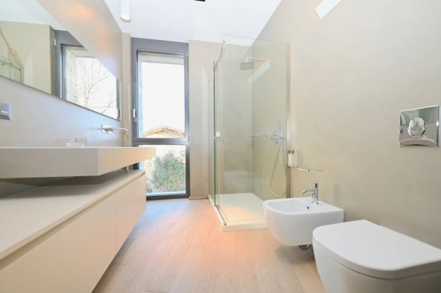 «Moderne Villa mit Panoramablick und Bauland von 1'000 m2» - Foto 18 von 20