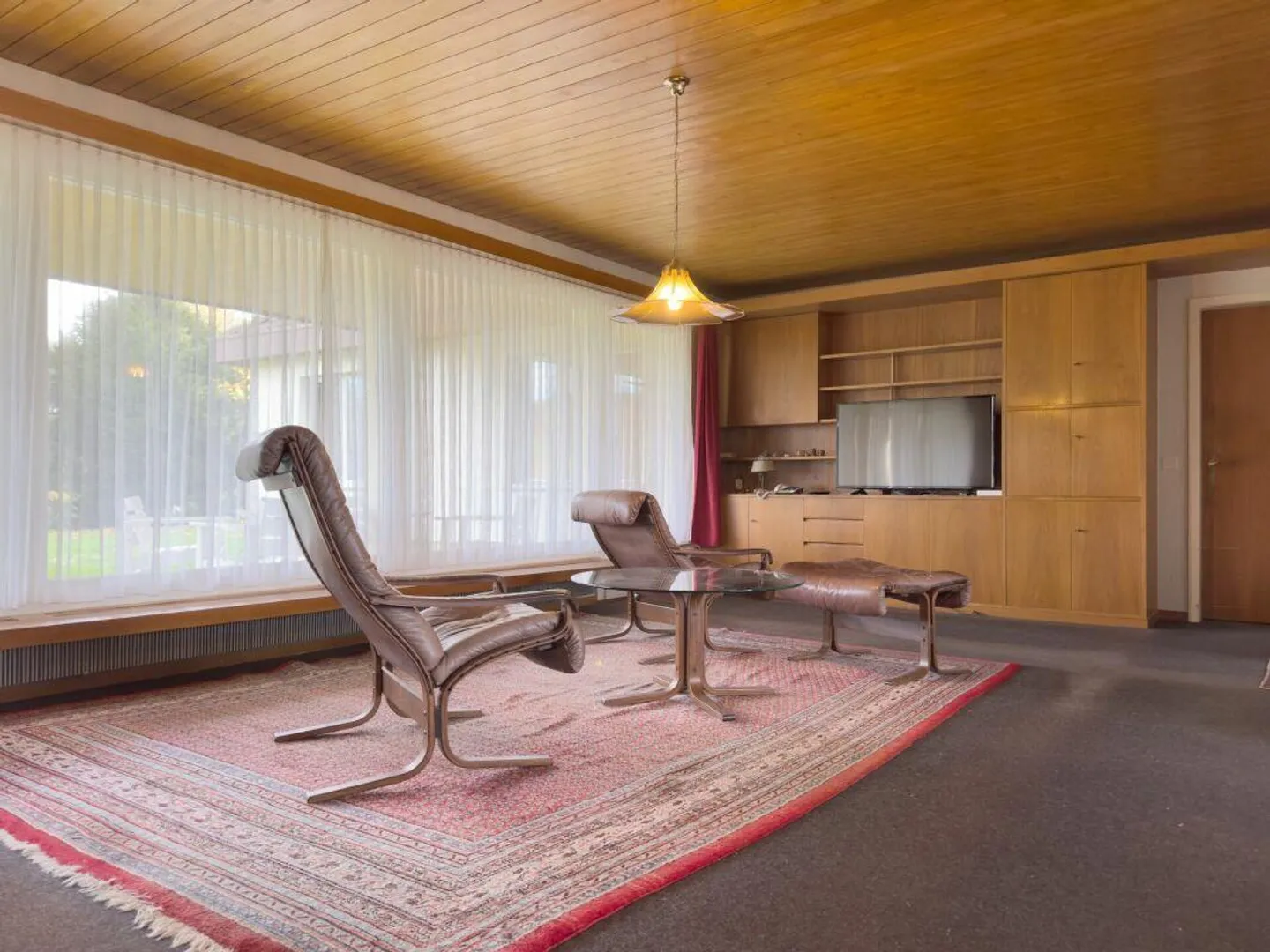 Detached 5-room single-family house in bungalow style in sunny location with versatile development opportunities - Photo 11 of 30