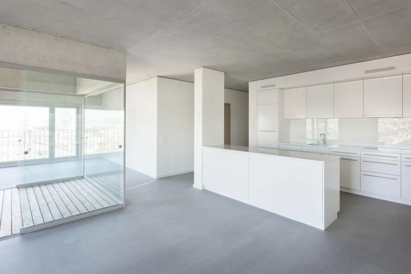 Ampio appartamento di 5 stanze 11_5 con molti comfort nel cuore di Zurigo - Foto 1 di 5