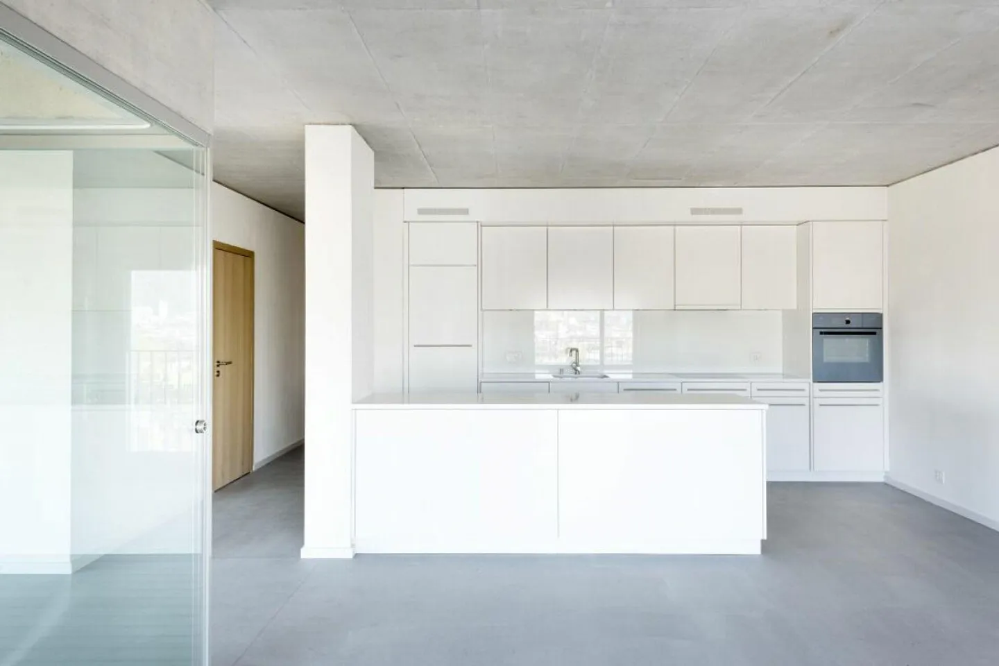Ampio appartamento di 5 stanze 11_5 con molti comfort nel cuore di Zurigo - Foto 2 di 5
