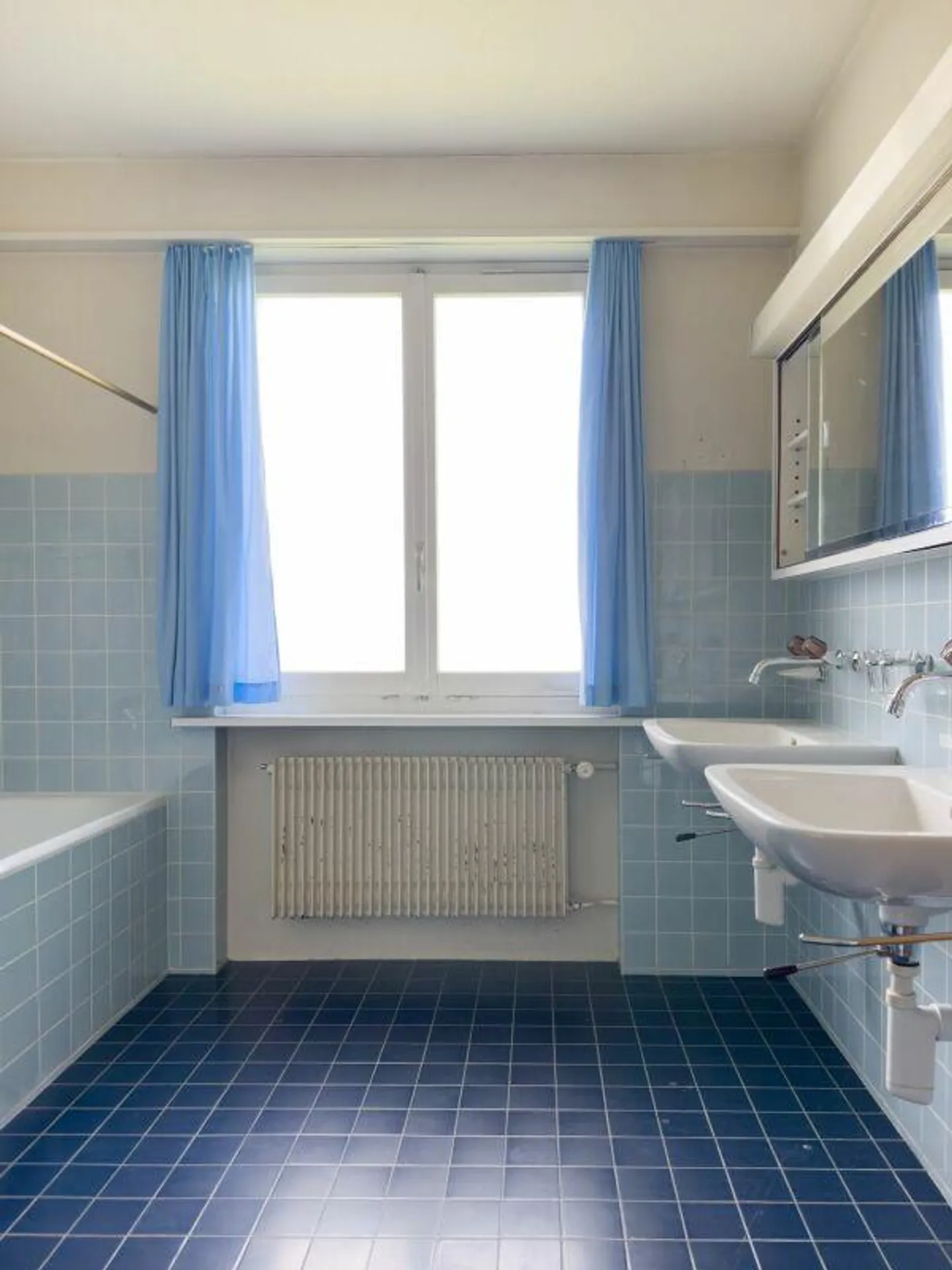 Detached 5-room single-family house in bungalow style in sunny location with versatile development opportunities - Photo 21 of 30