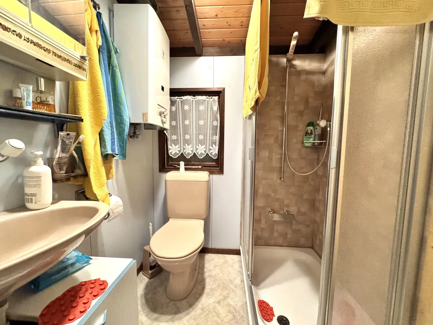Beautiful chalet in a great campsite - Photo 6 of 6