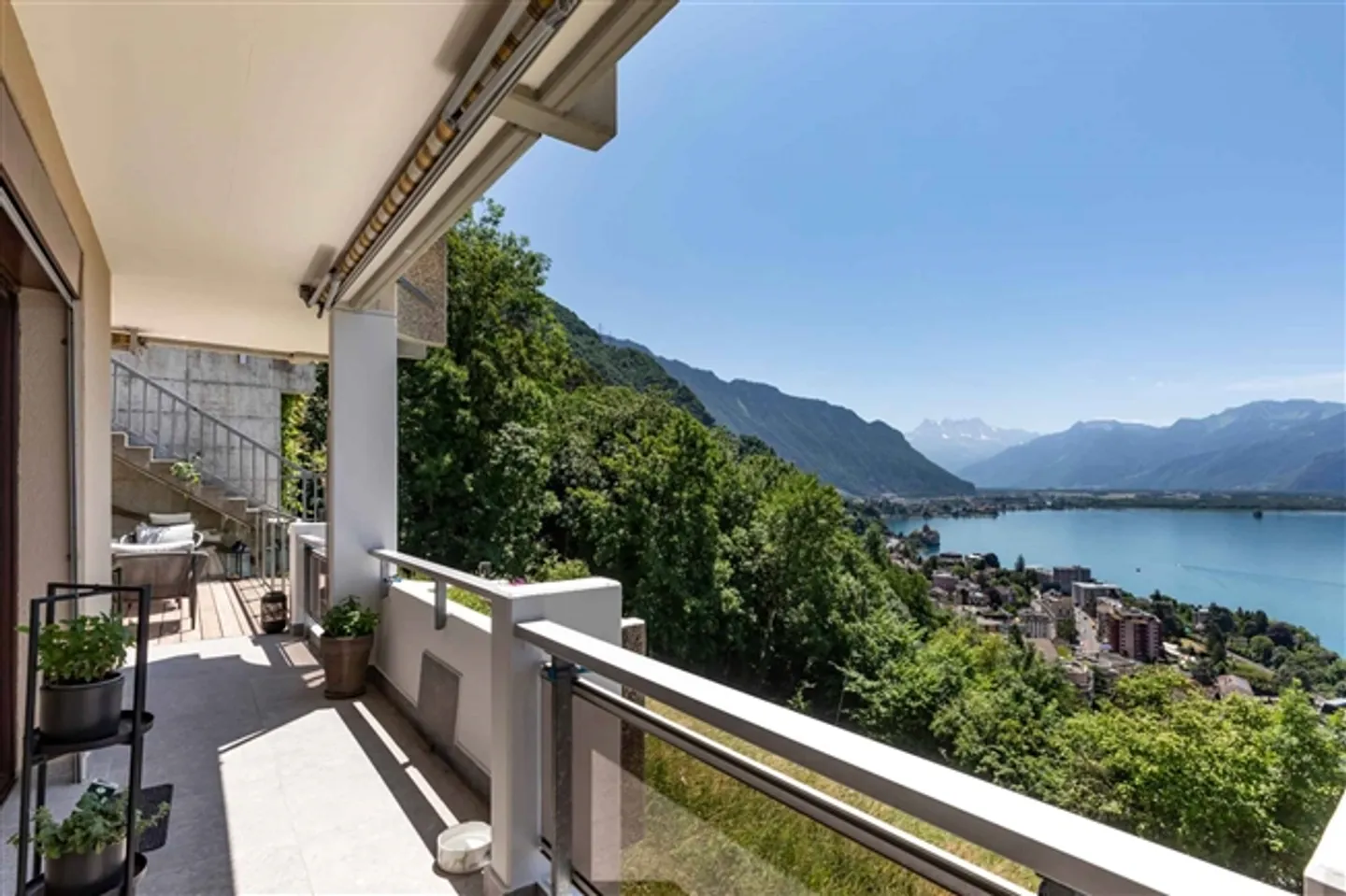 Superbe loft à seulement 2 minutes de l'école hôtelière de Glion - Photo 13 sur 13