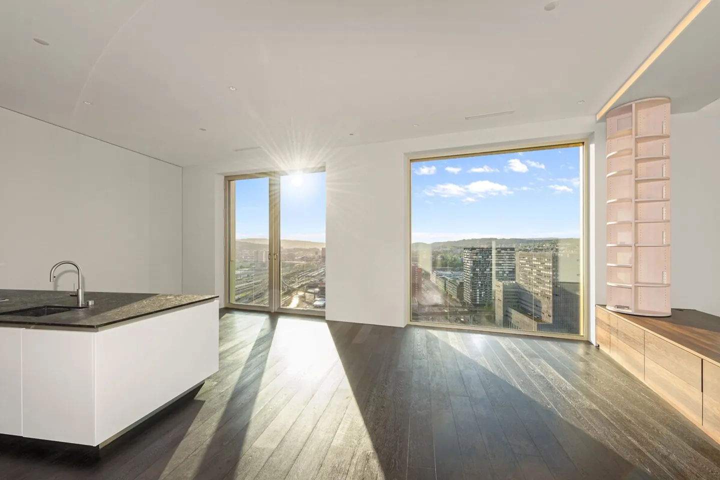 Ihr Zuhause: Urbaner Luxus mit Sicht über die Stadt Zürich - Foto 2 von 6