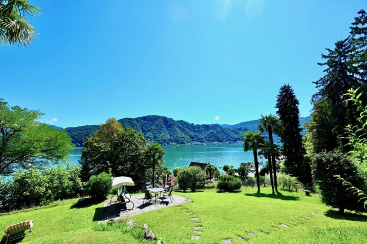 Elegant historical villa with a view of Lake Lugano - Photo 5 of 20