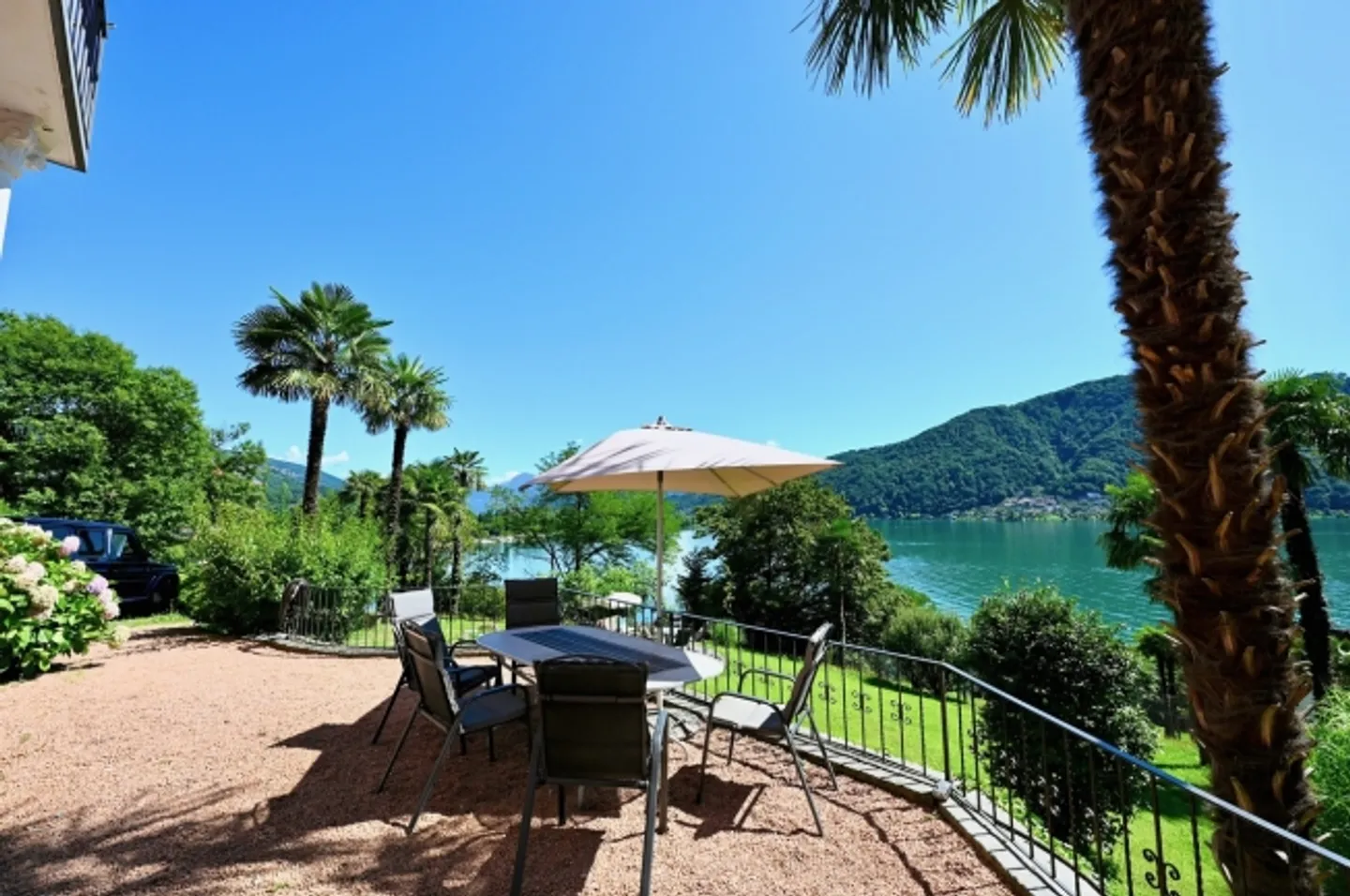 Elegant historical villa with a view of Lake Lugano - Photo 7 of 20