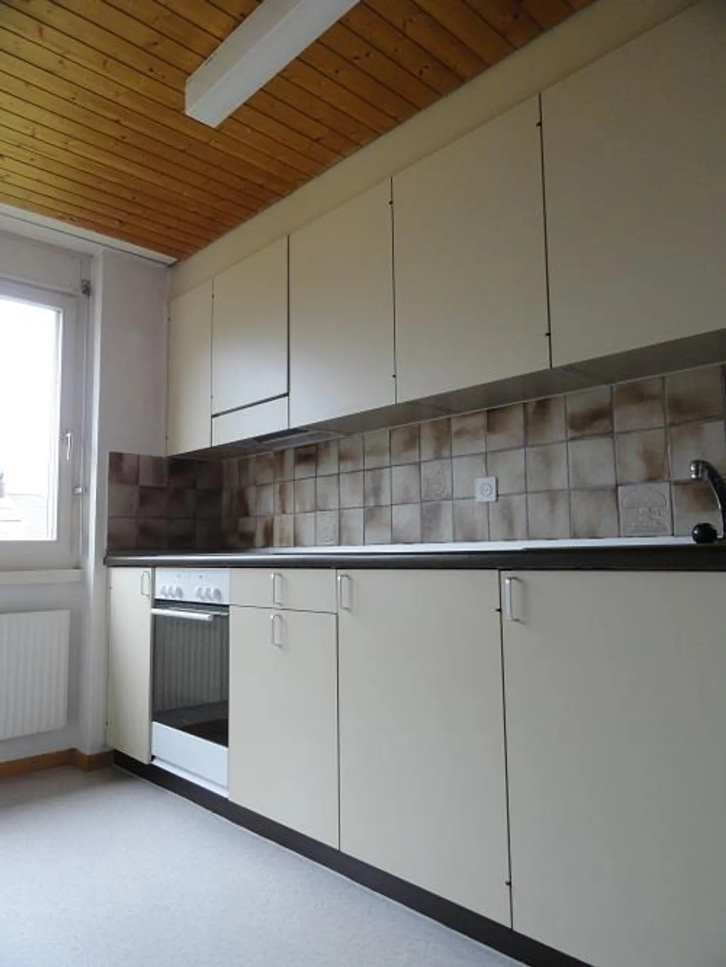 Gemütliche Wohnung mit Balkonen - Foto 2 von 9