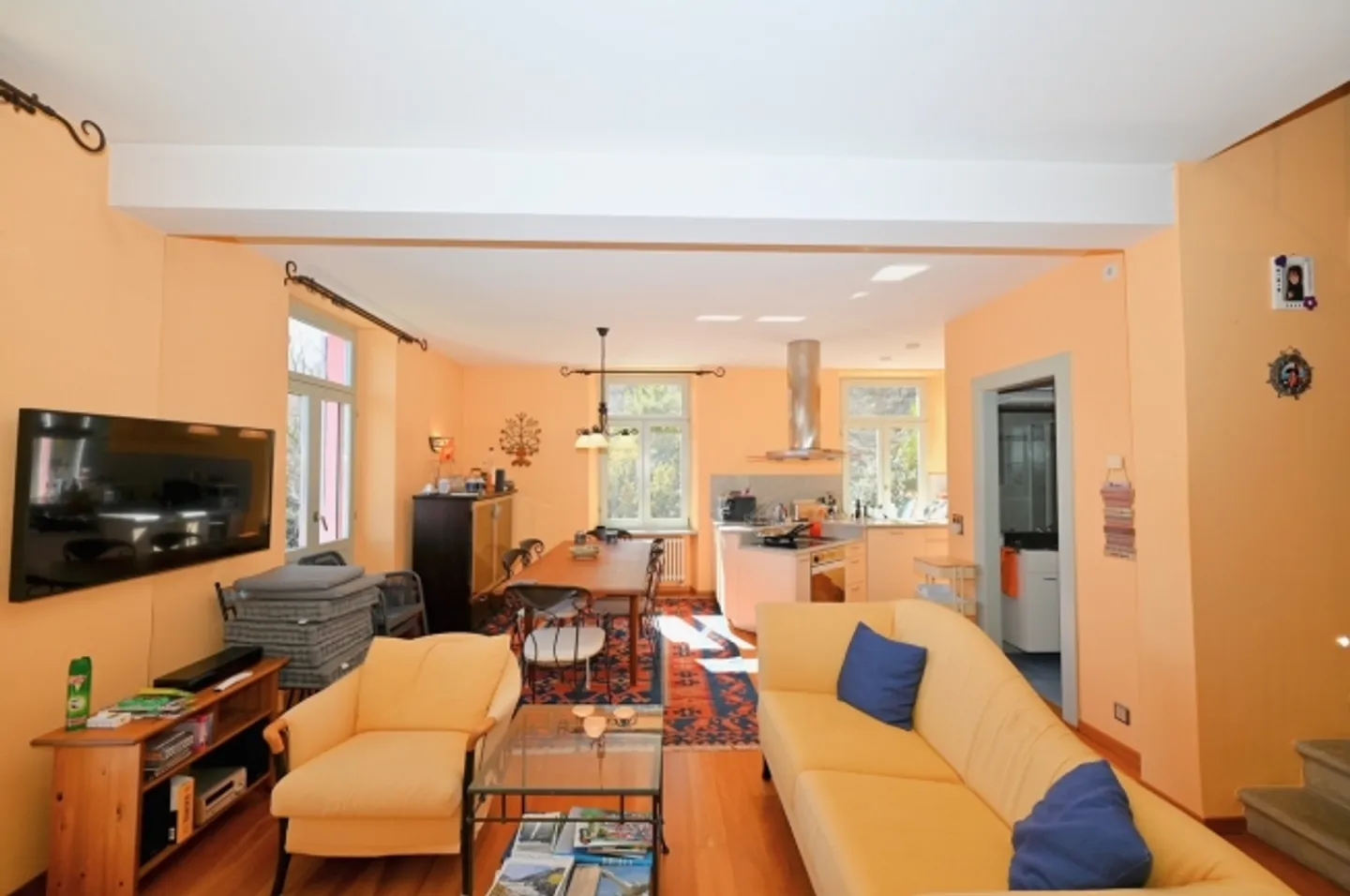 Elegant historical villa with a view of Lake Lugano - Photo 12 of 20