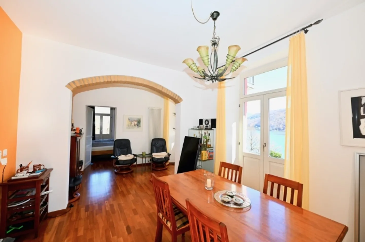 Elegant historical villa with a view of Lake Lugano - Photo 14 of 20