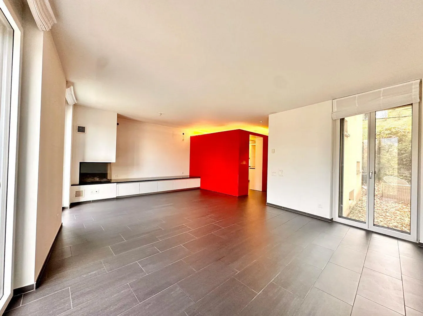 Independent Villa with Energy Efficiency and Private Garden – Quiet Residential Area near Lugano - Photo 3 of 30