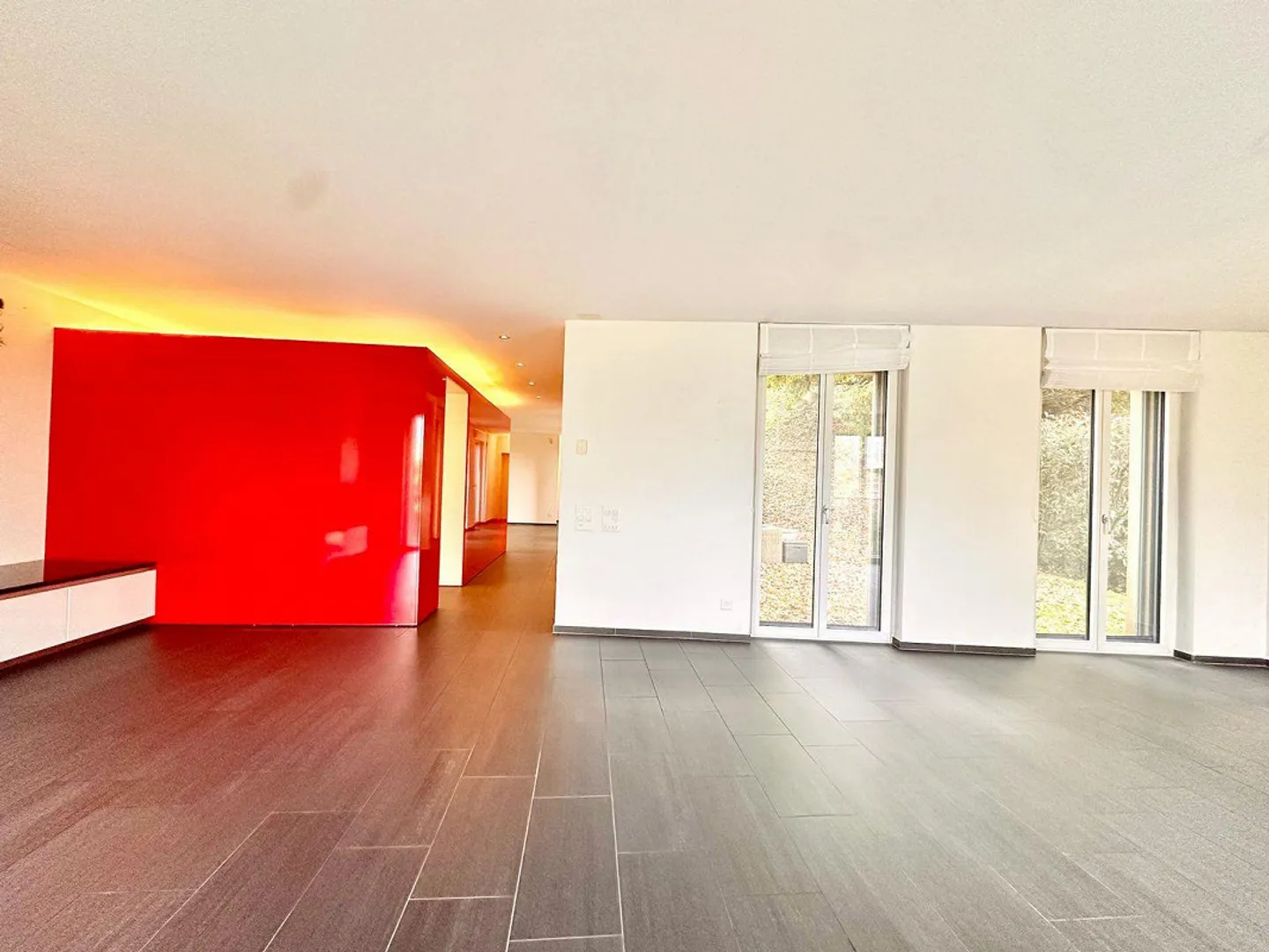 Independent Villa with Energy Efficiency and Private Garden – Quiet Residential Area near Lugano - Photo 4 of 30