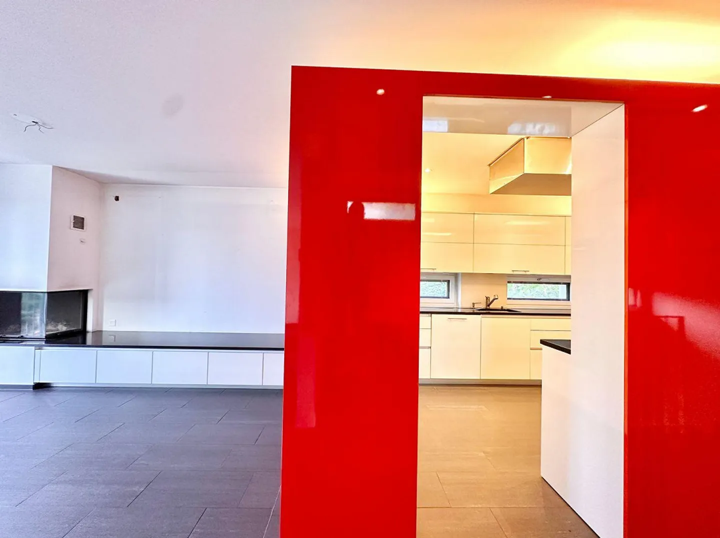 Independent Villa with Energy Efficiency and Private Garden – Quiet Residential Area near Lugano - Photo 13 of 30