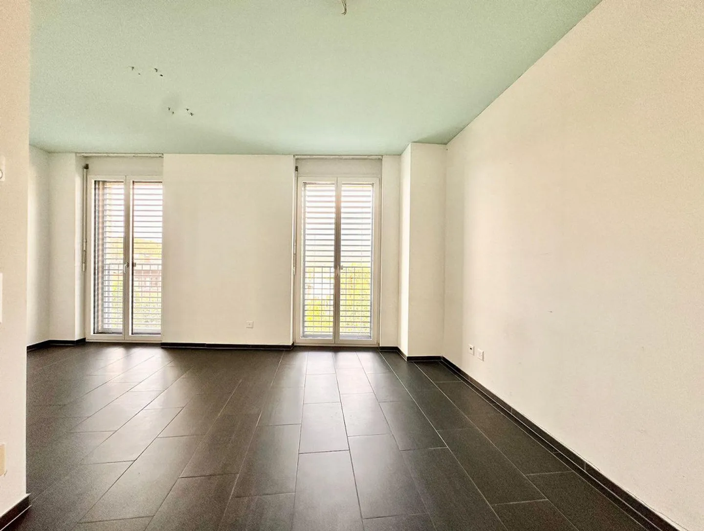 Independent Villa with Energy Efficiency and Private Garden – Quiet Residential Area near Lugano - Photo 16 of 30